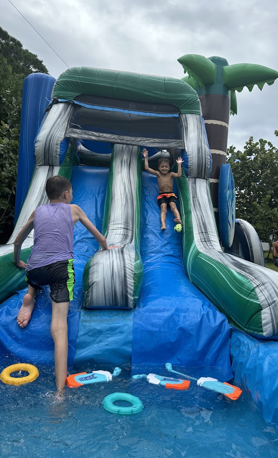 Inflatable Bounce Houses, Slides & Obstacle Courses | Treasure Coast ...